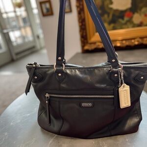 Coach Vintage Genuine Daisy Emma black buttery leather tote,2 logo charms,EUC